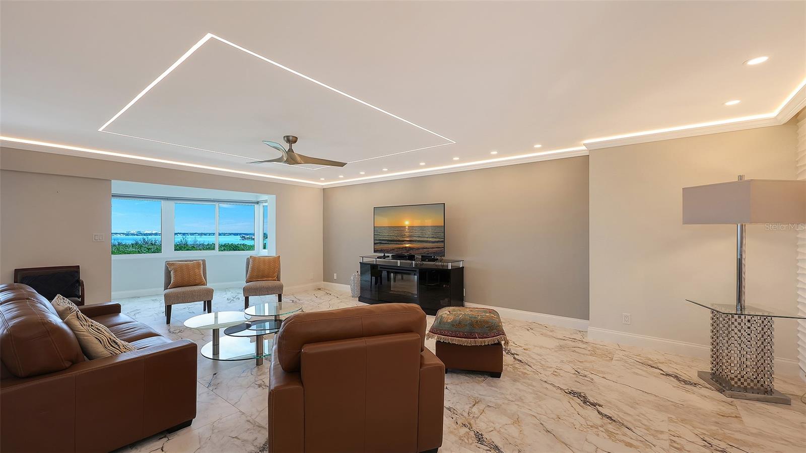 KEY TOWER SOUTH - Residential