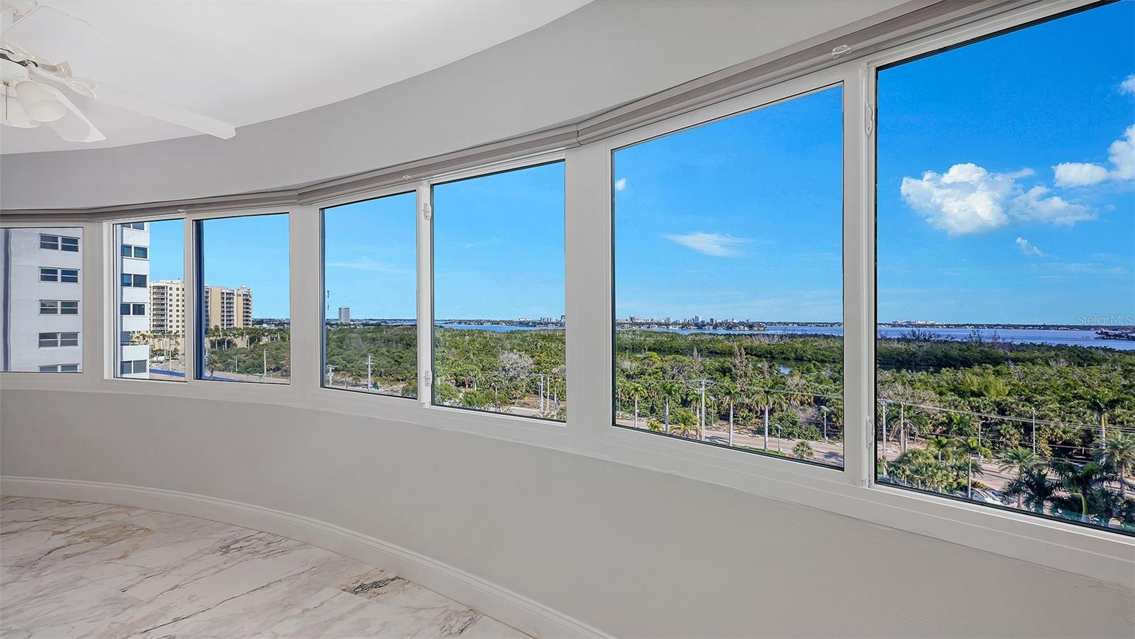 KEY TOWER SOUTH - Residential