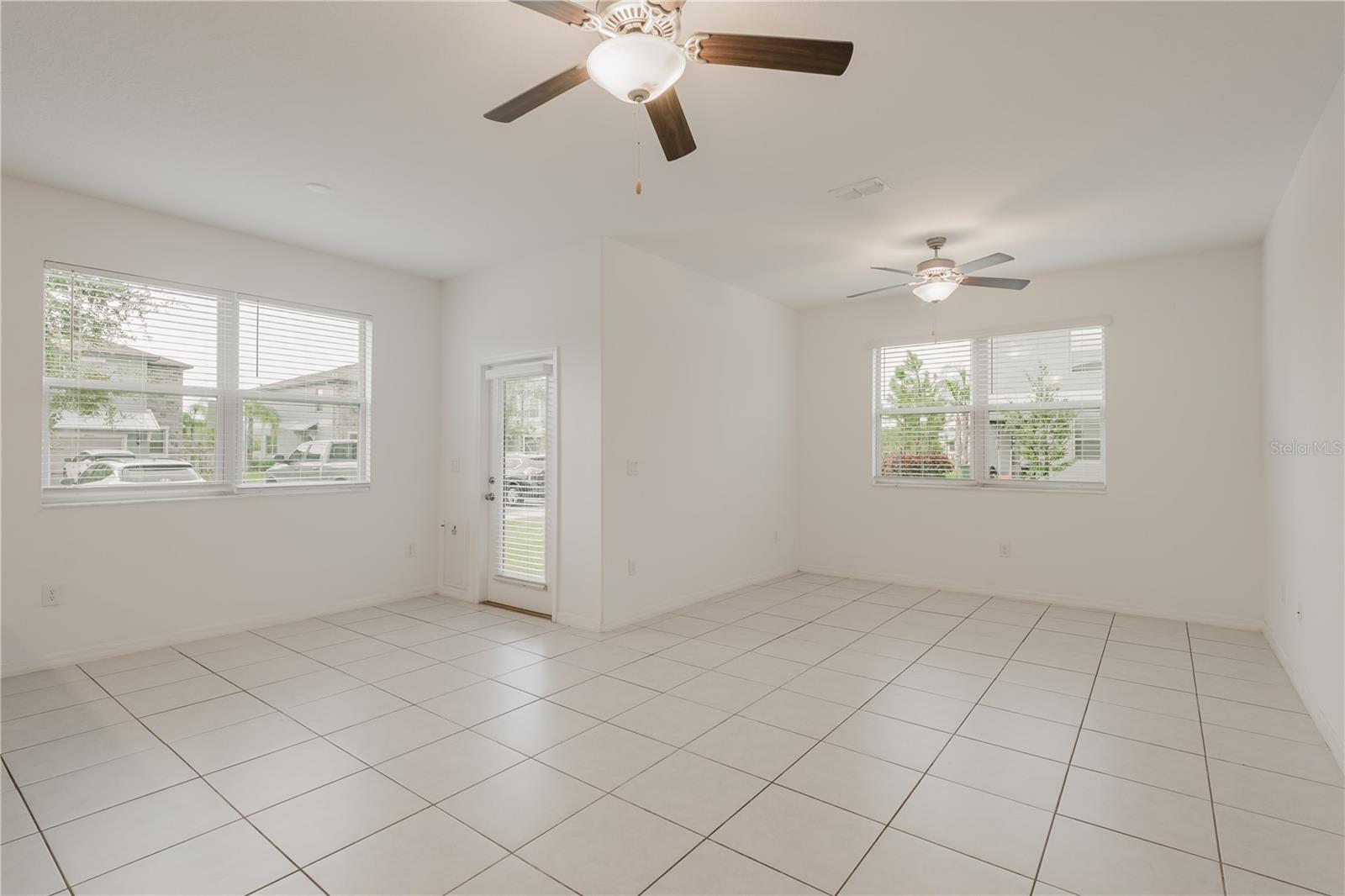 BELMONT TWNHMS PRCL F - Residential Lease