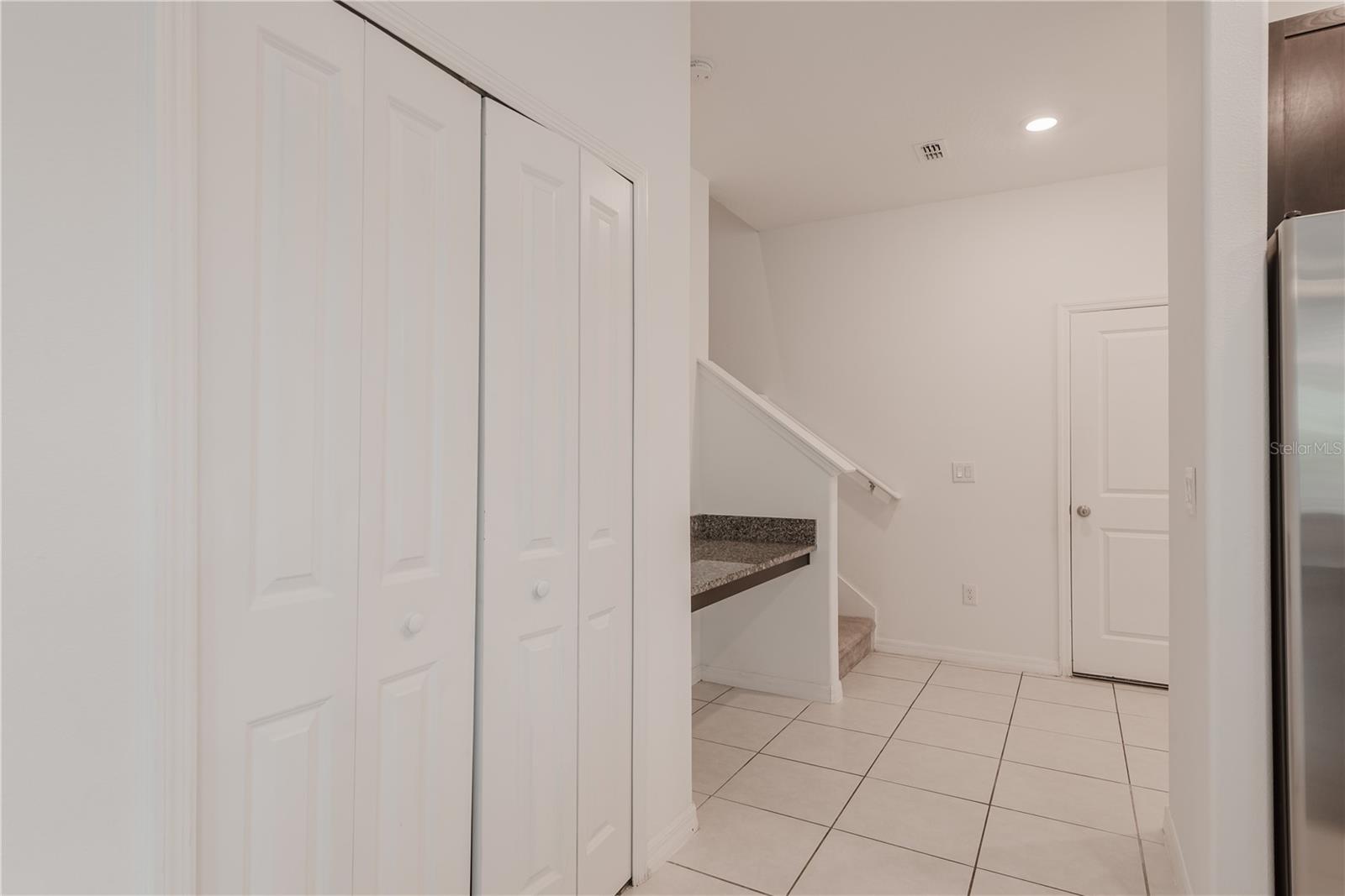 BELMONT TWNHMS PRCL F - Residential Lease