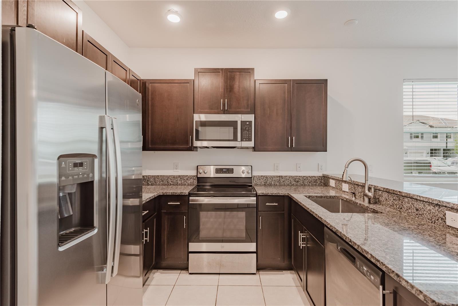 BELMONT TWNHMS PRCL F - Residential Lease