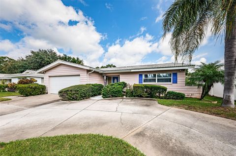 A home in SEMINOLE