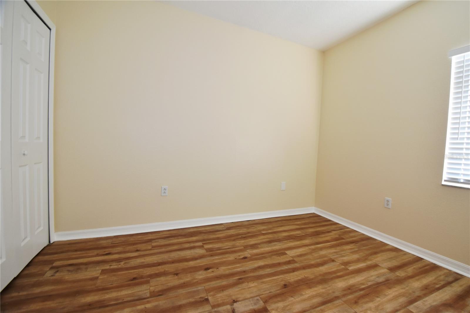 VILLAGES OF BLOOMINGDALE CONDO - Residential