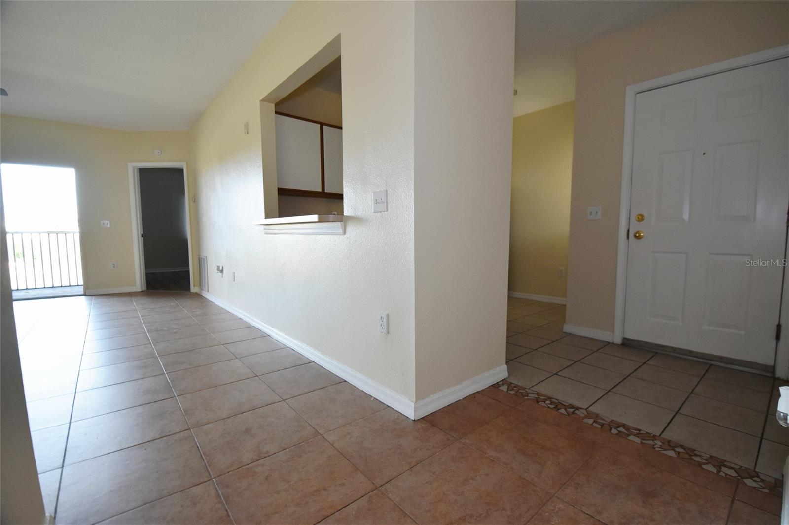 VILLAGES OF BLOOMINGDALE CONDO - Residential