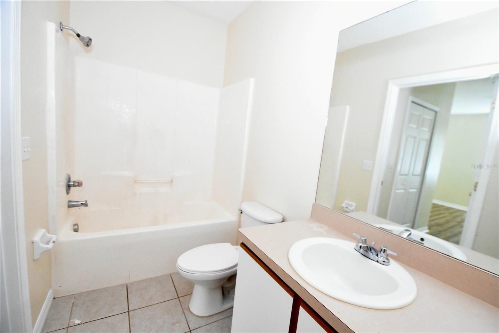 VILLAGES OF BLOOMINGDALE CONDO - Residential