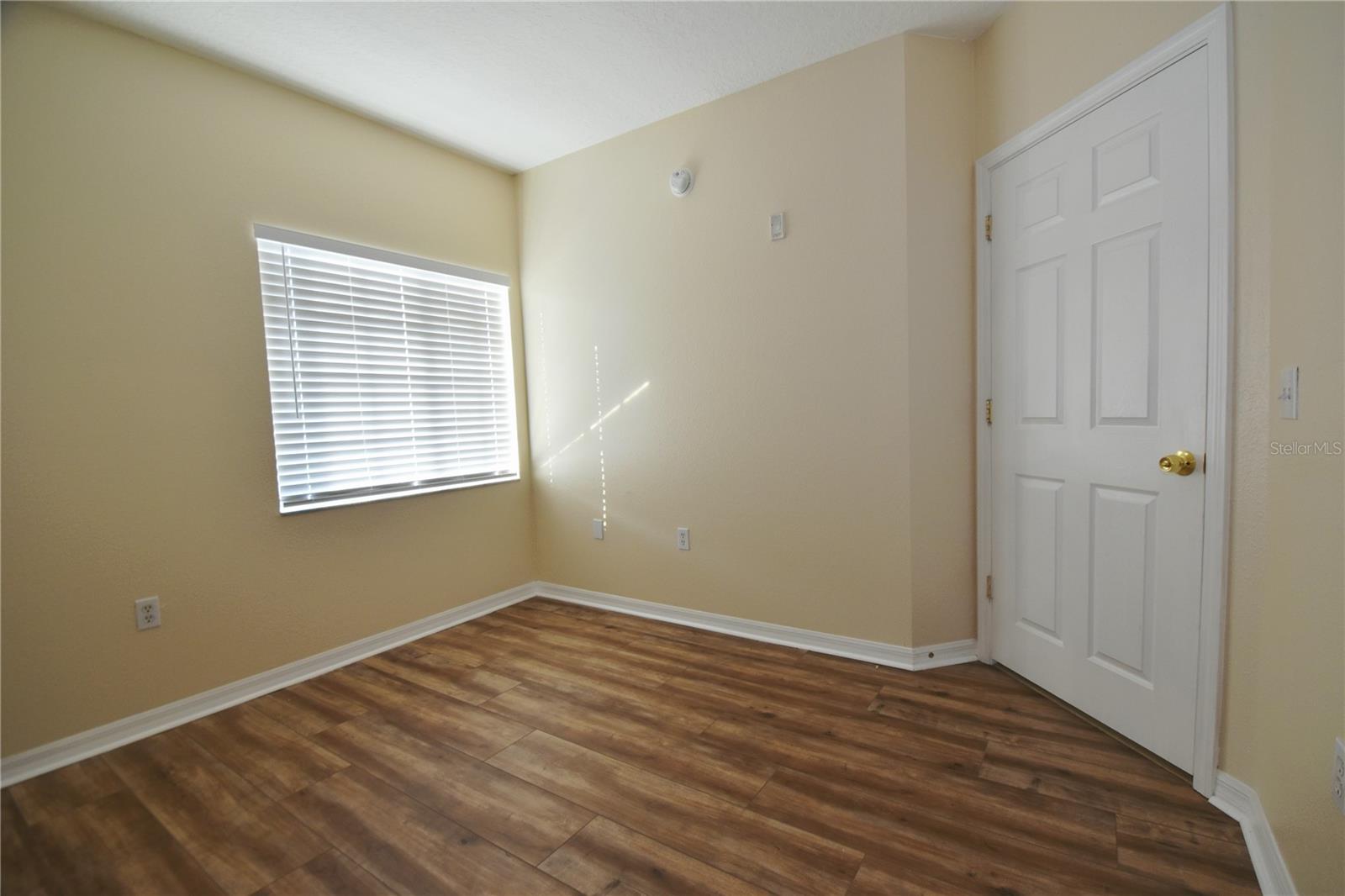 VILLAGES OF BLOOMINGDALE CONDO - Residential