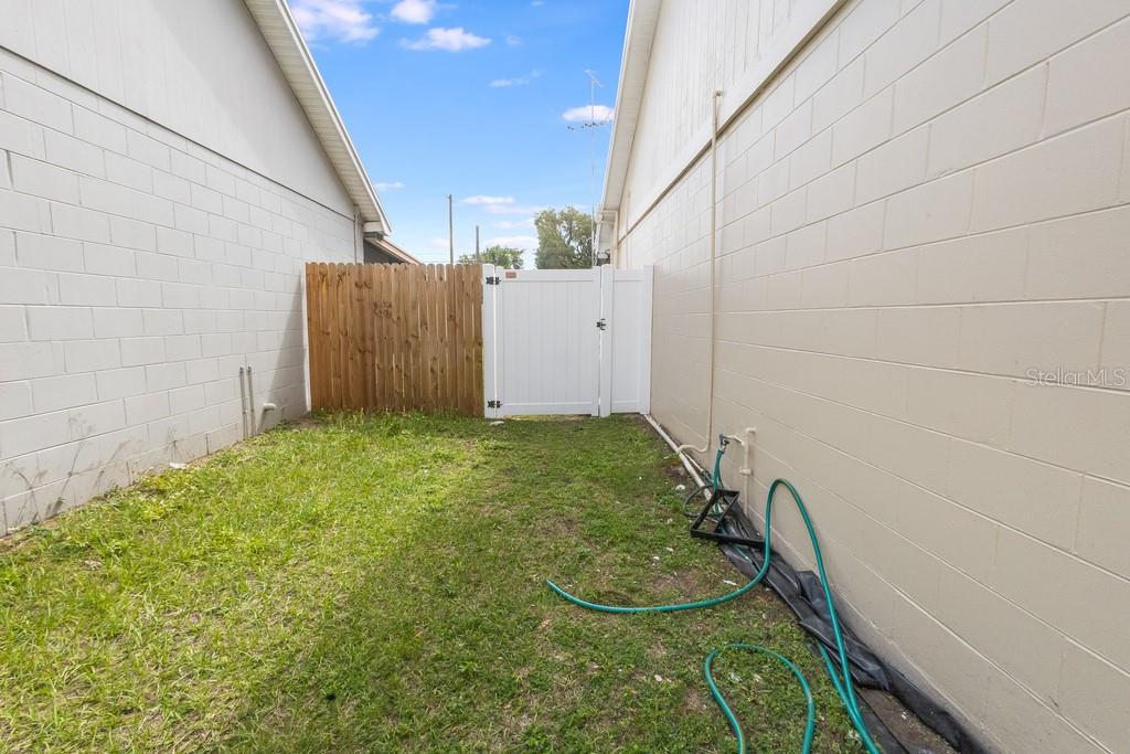 THE WILLOWS UNIT 2 - Residential