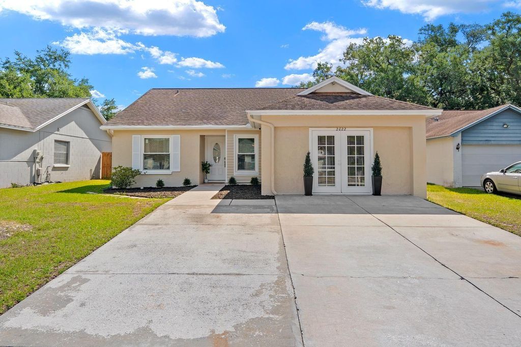 Photo of 2022 Rudder Drive, Valrico, FL 33594 (MLS # TB8493456)