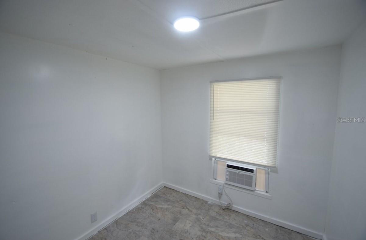 PEACH TREE HILL - Residential Lease