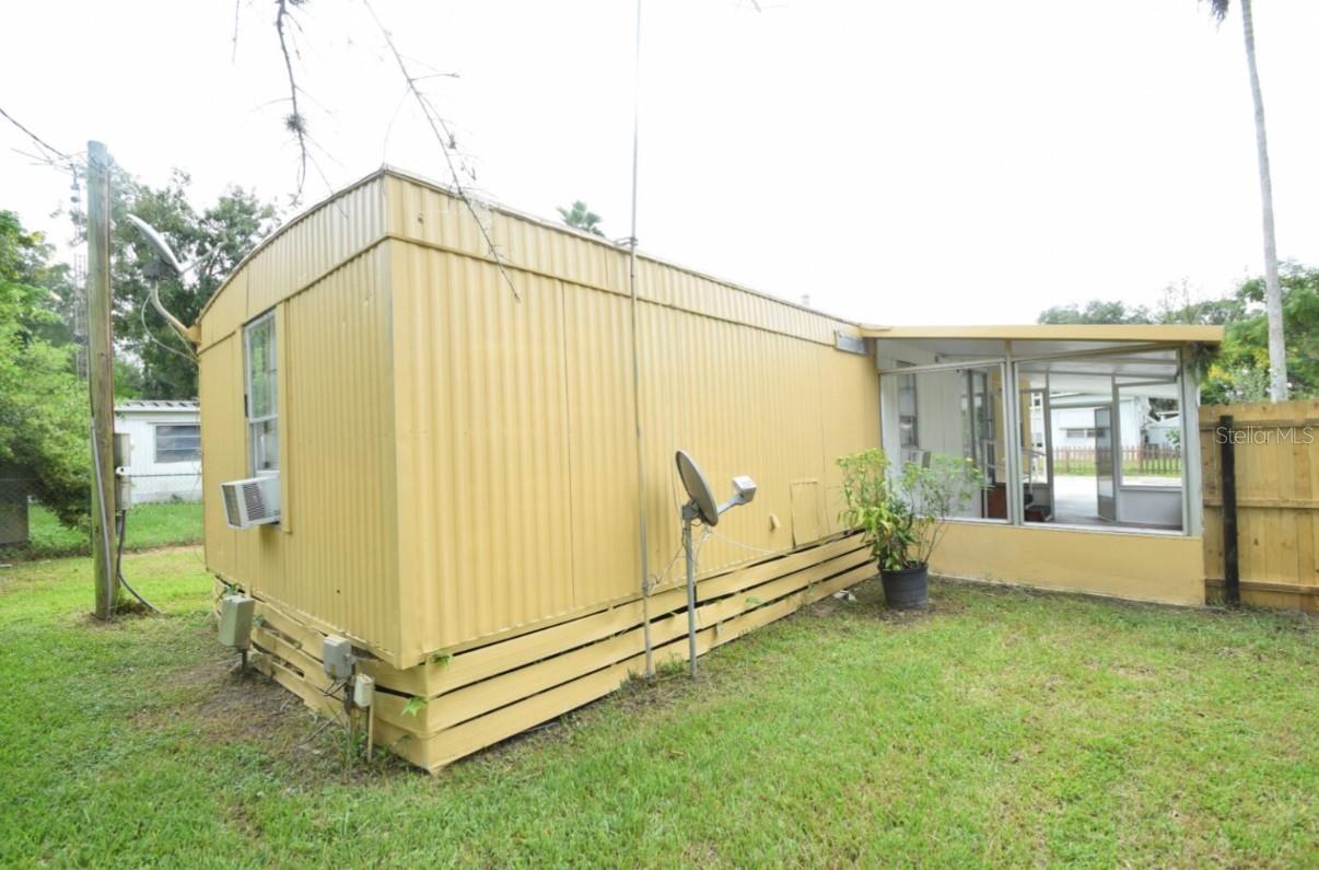 PEACH TREE HILL - Residential Lease