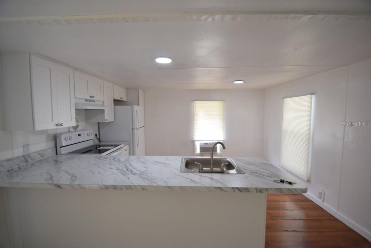 PEACH TREE HILL - Residential Lease