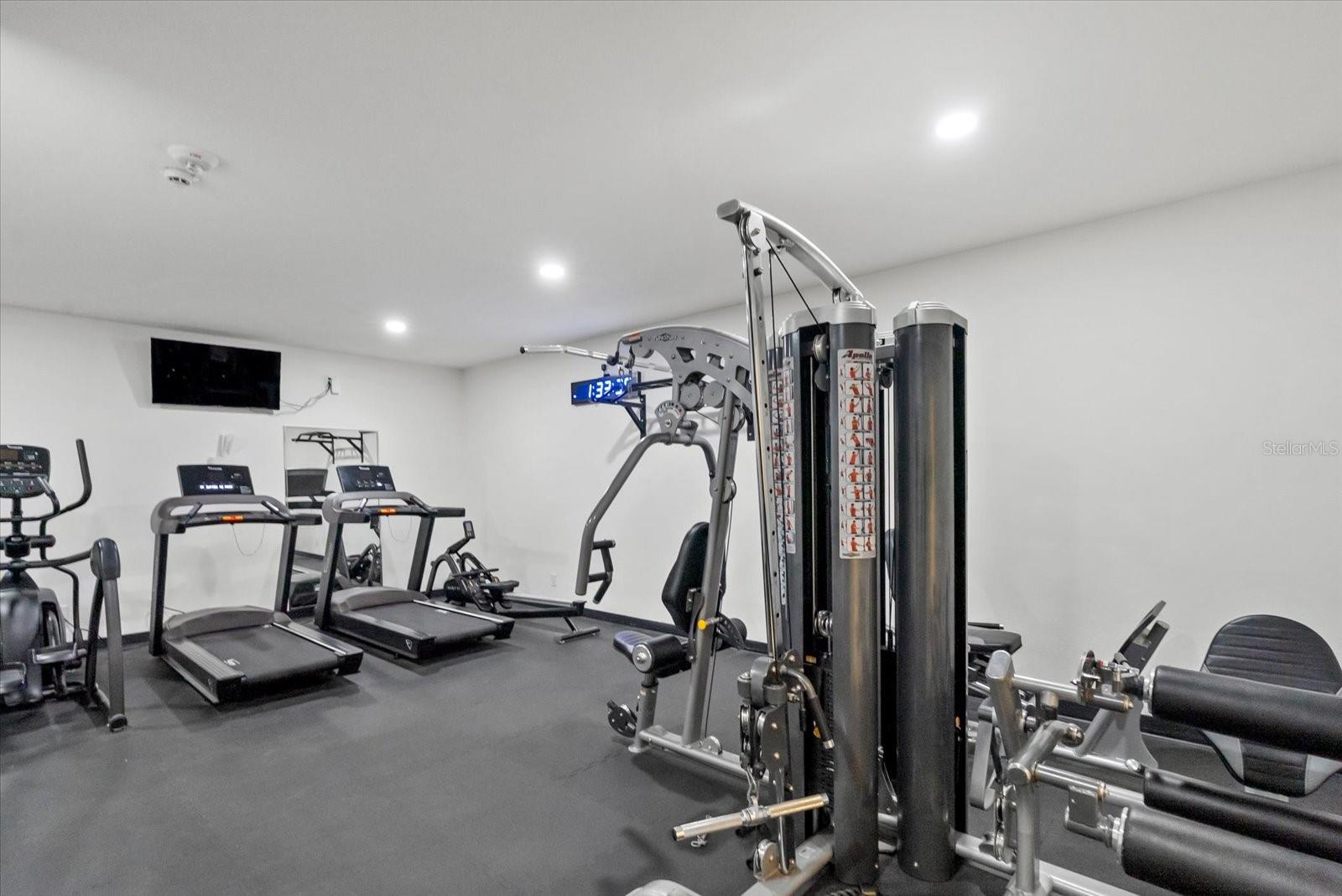 SIESTA TOWERS - Residential