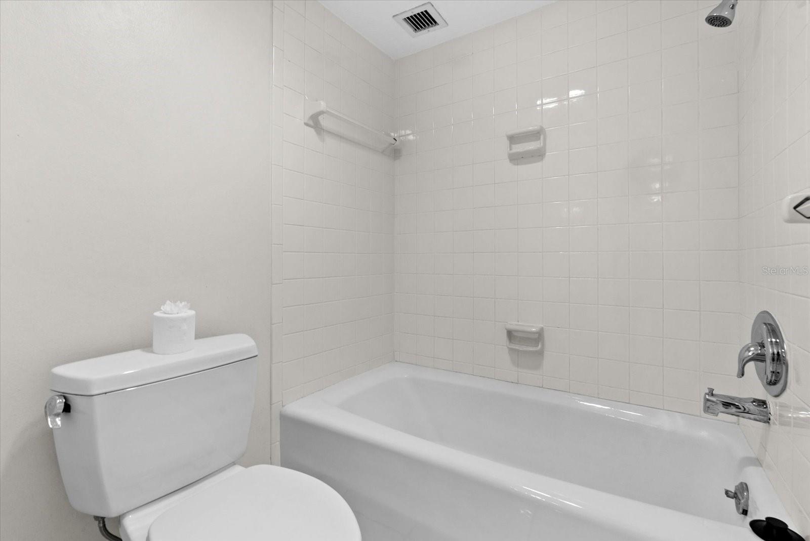 SIESTA TOWERS - Residential