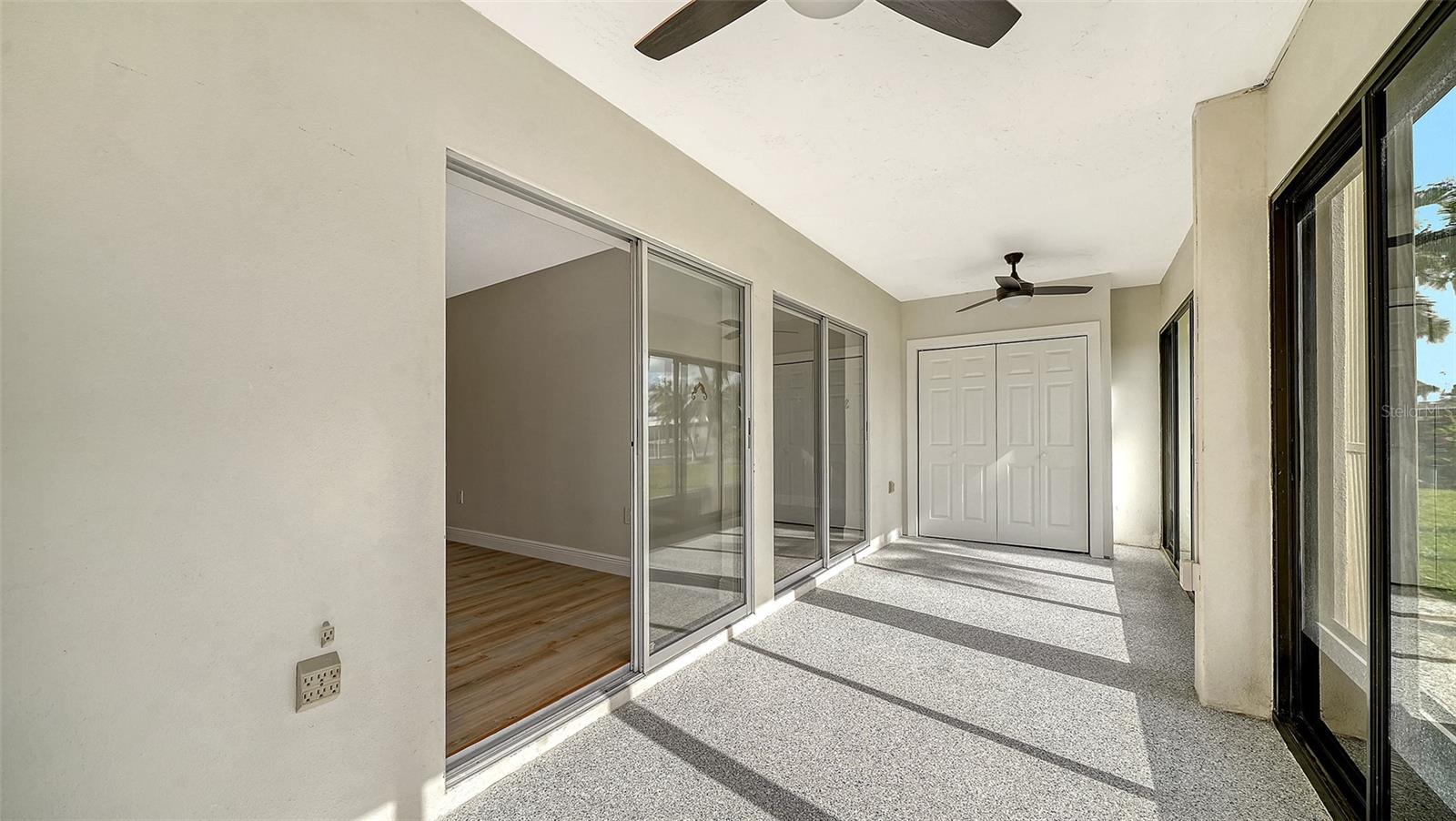 WHISPERING SANDS - Residential