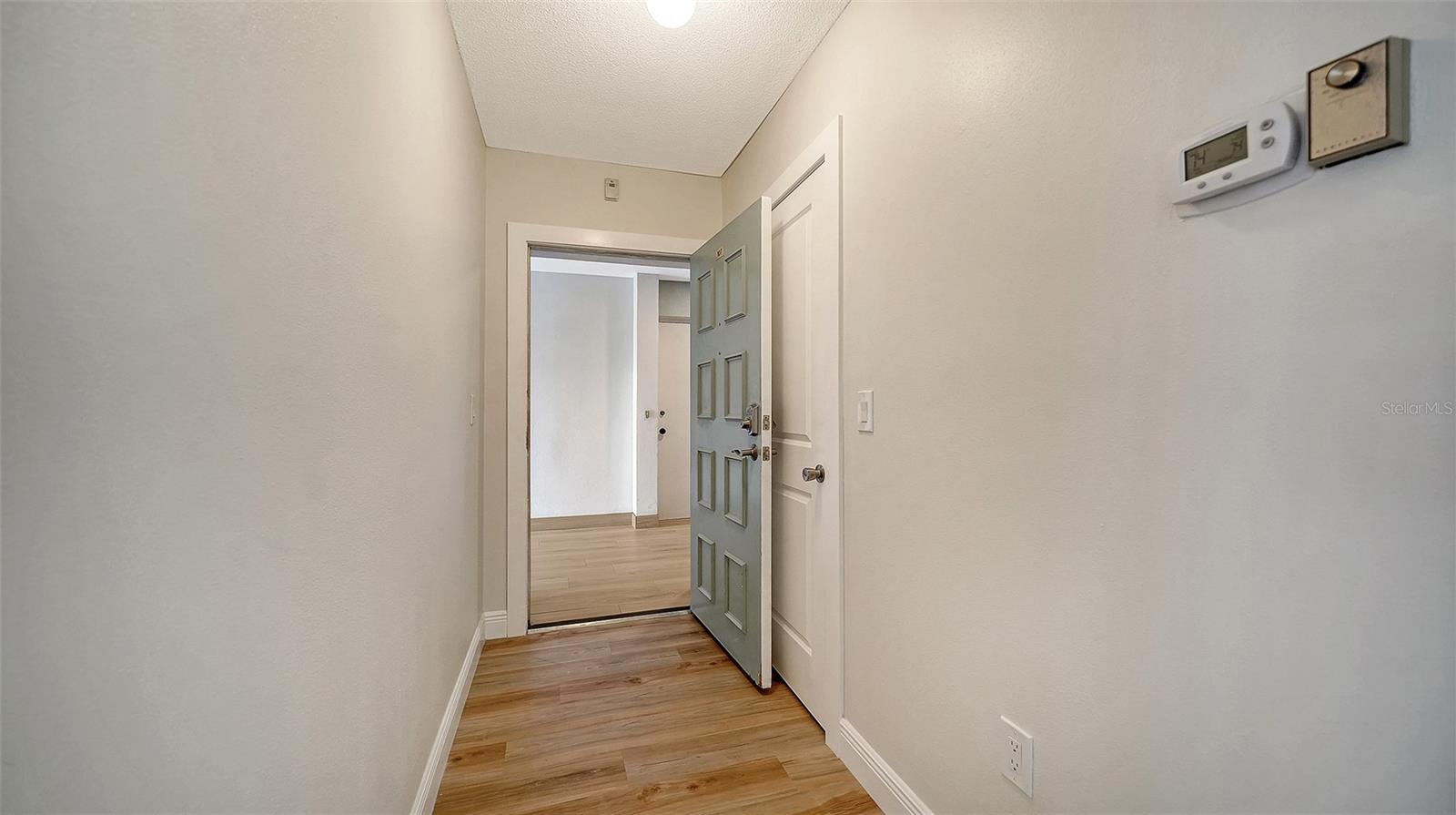 WHISPERING SANDS - Residential