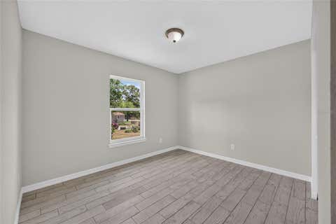 Tiny photo for 8 Oak Circle Trace, Ocala, FL 34472 (MLS # OM727738)