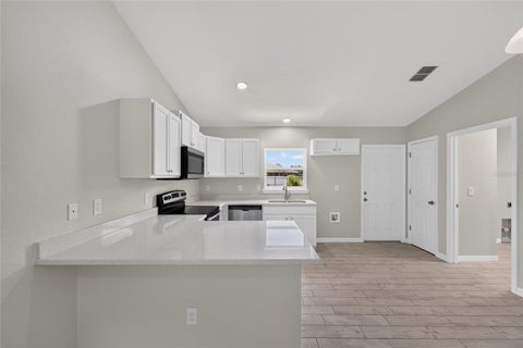 Tiny photo for 8 Oak Circle Trace, Ocala, FL 34472 (MLS # OM727738)