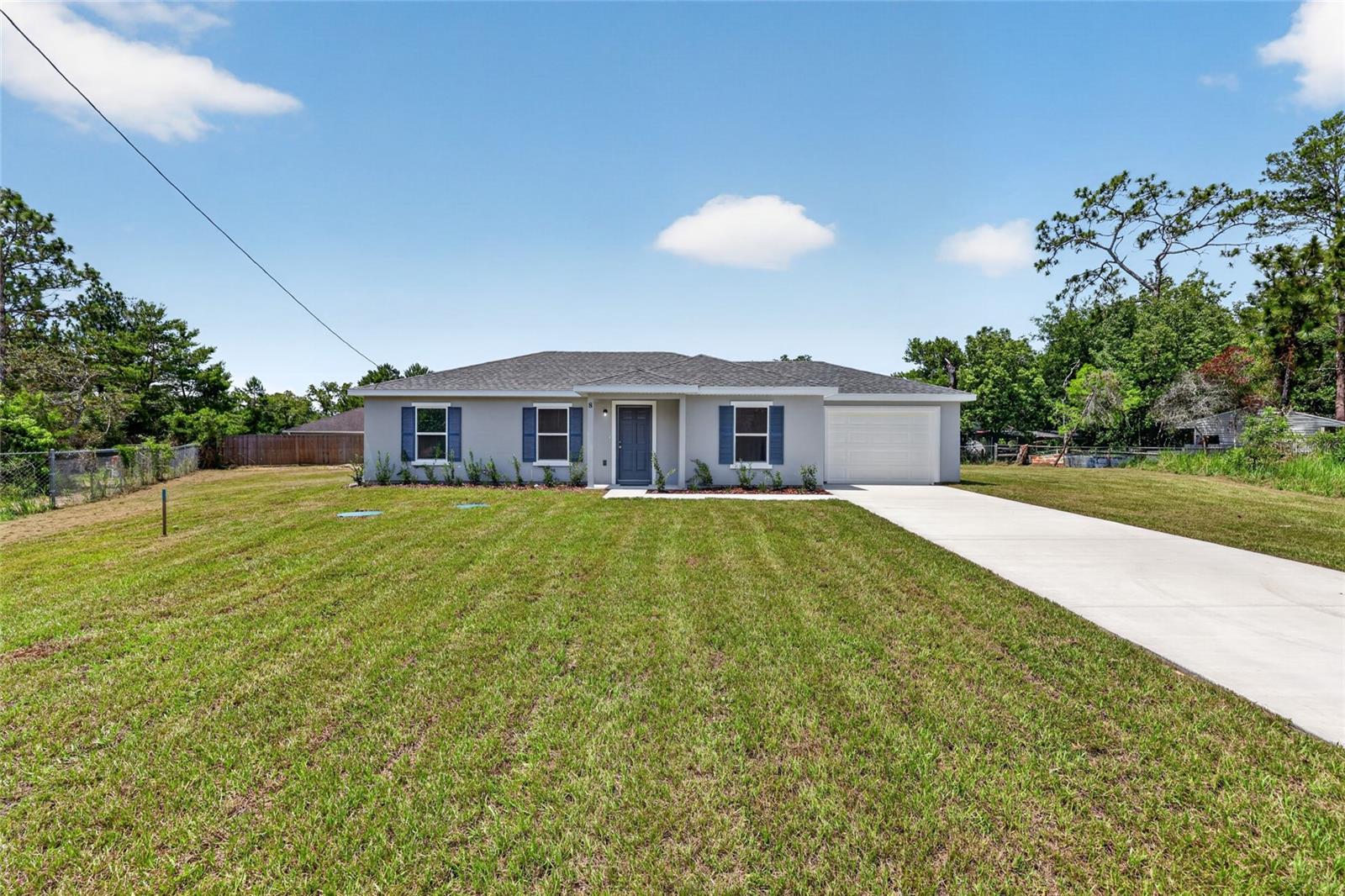8 OAK CIRCLE TRACE