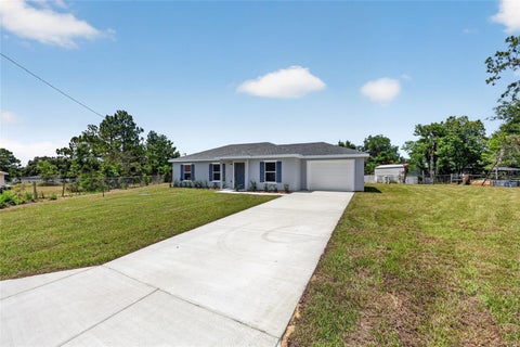 Tiny photo for 8 Oak Circle Trace, Ocala, FL 34472 (MLS # OM727738)