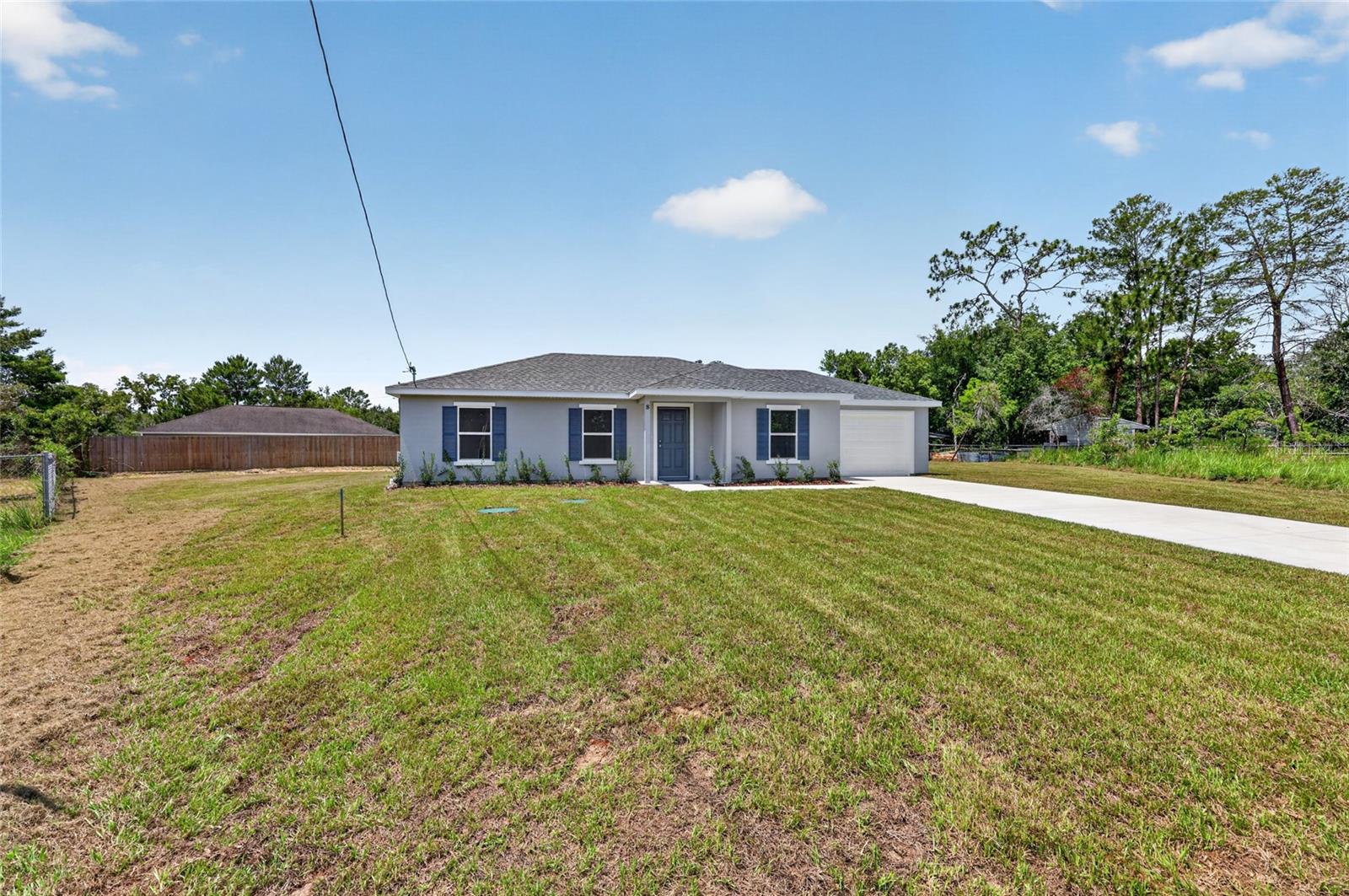 8 OAK CIRCLE TRACE