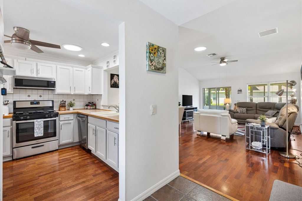 Photo of 17107 SE 93rd Exeter Court, The Villages, FL 32162 (MLS # G5101888)