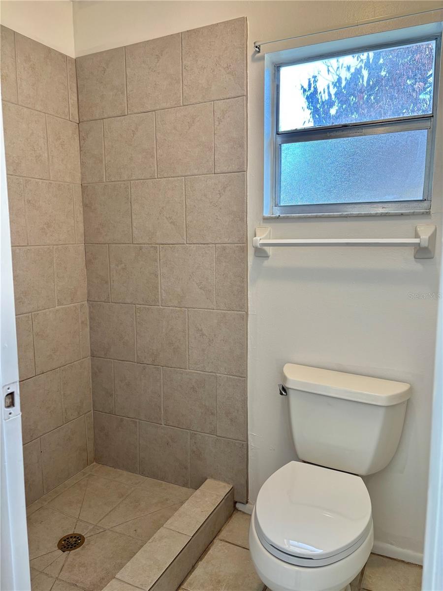 OAKWOOD - Residential