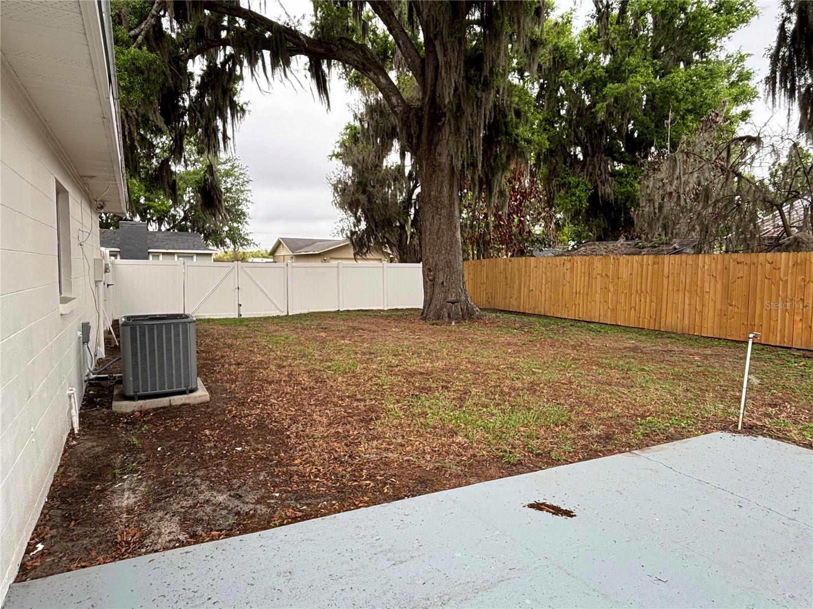 OAKWOOD - Residential