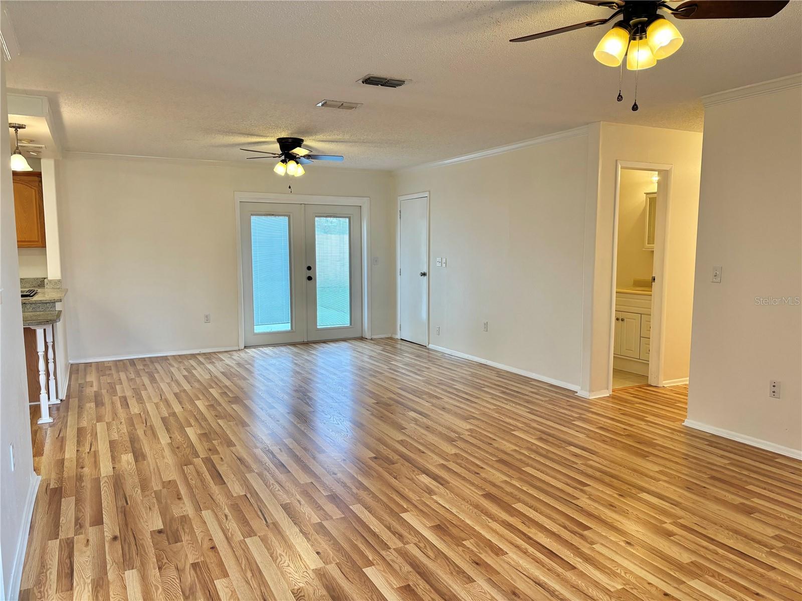 OAKWOOD - Residential