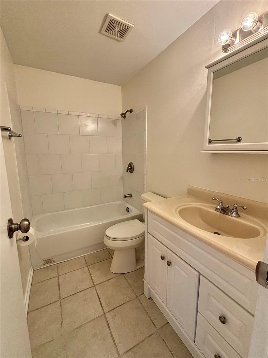 OAKWOOD - Residential