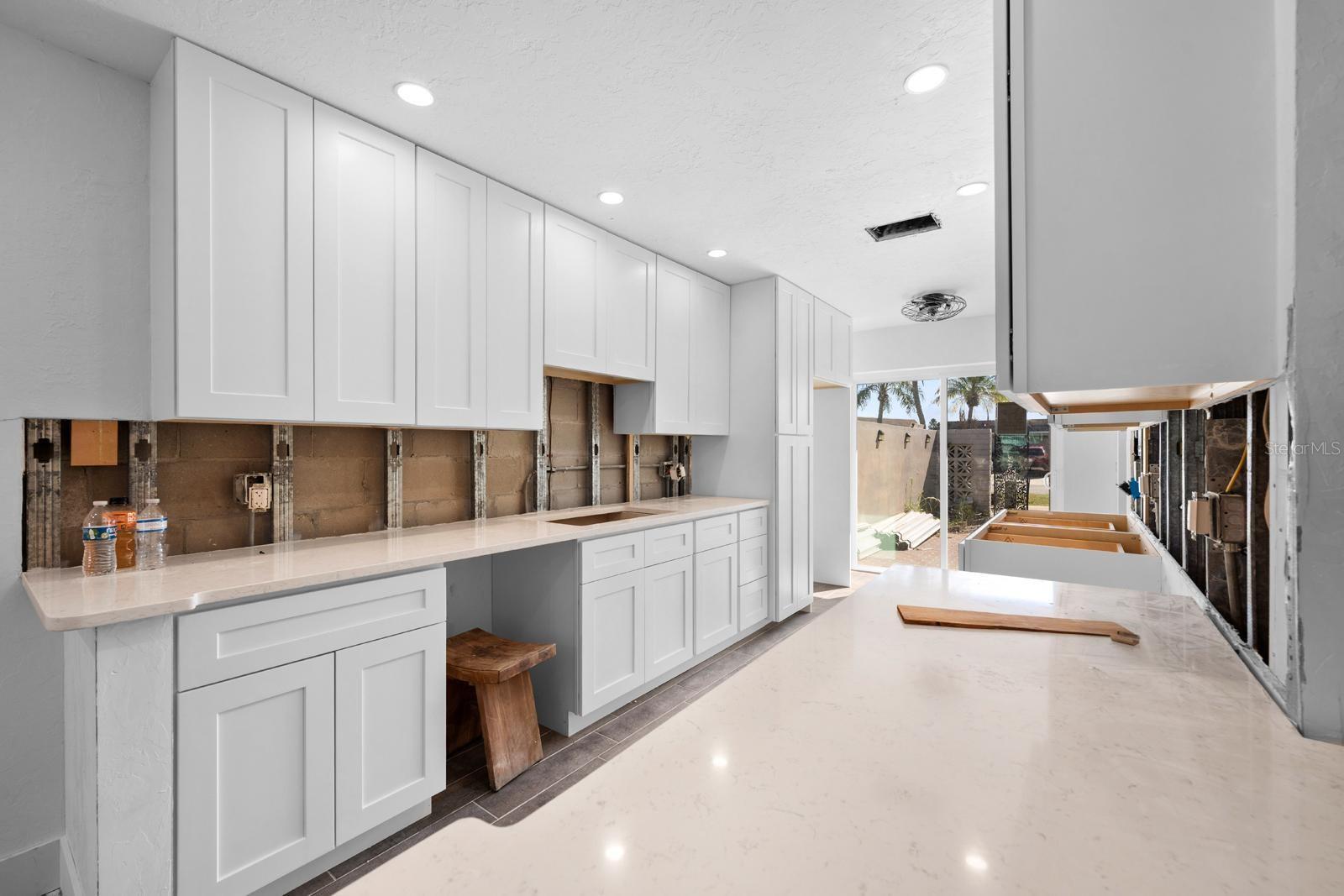 BOCA CIEGA POINT EAST - Residential