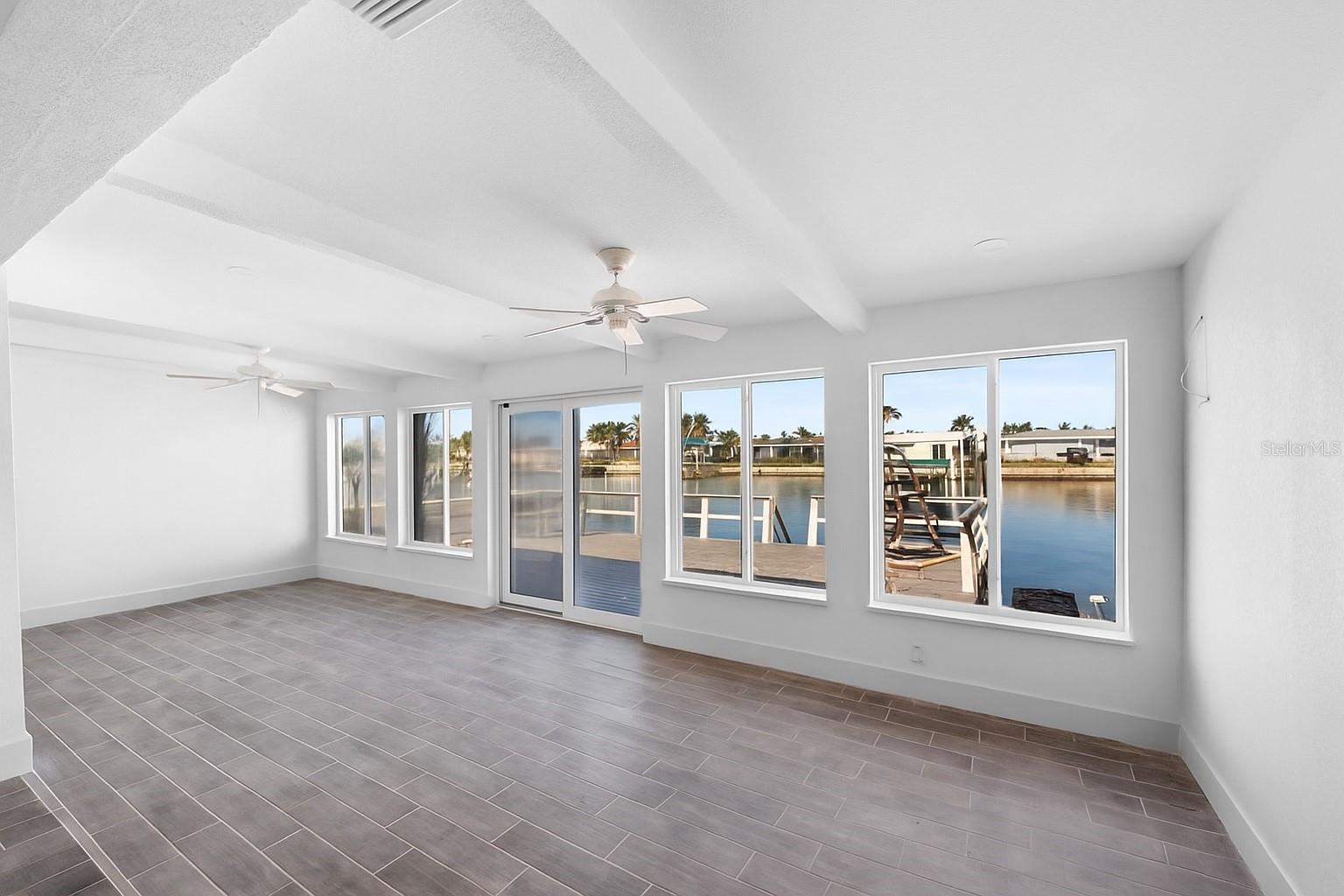 BOCA CIEGA POINT EAST - Residential