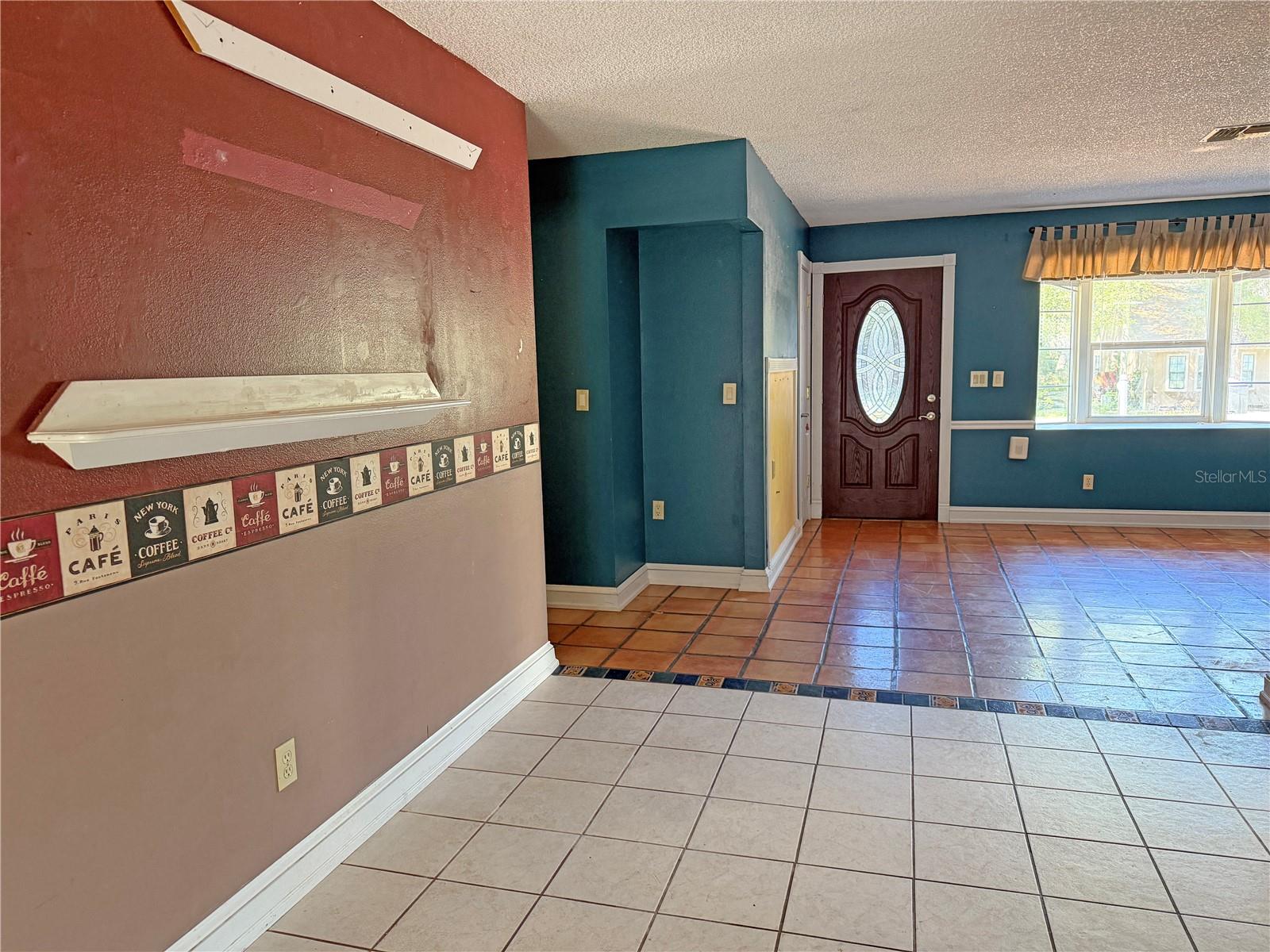 17 JUNIPER TRACK DRIVE