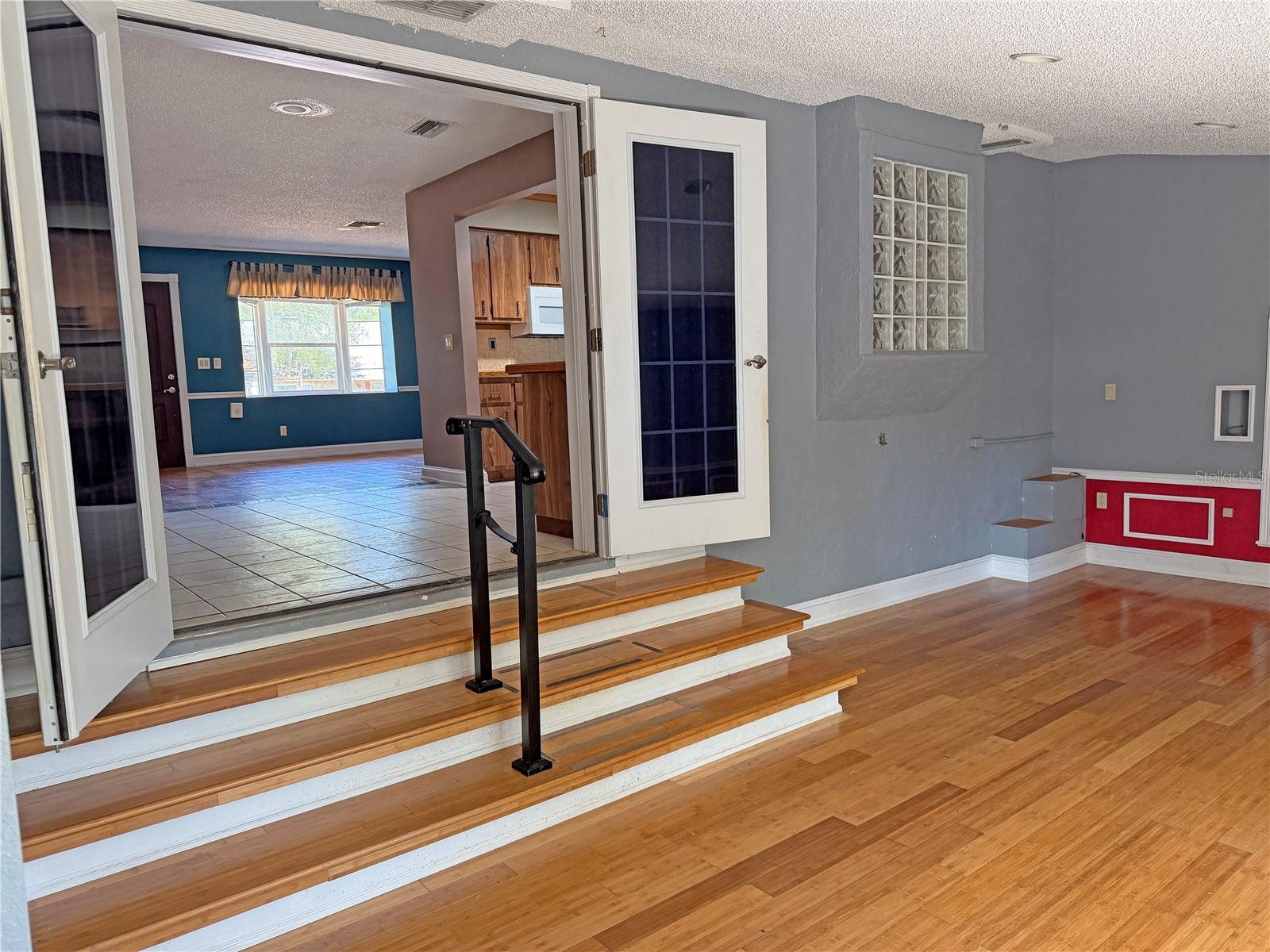 SILVER SPGS SHORES UN 25 - Residential