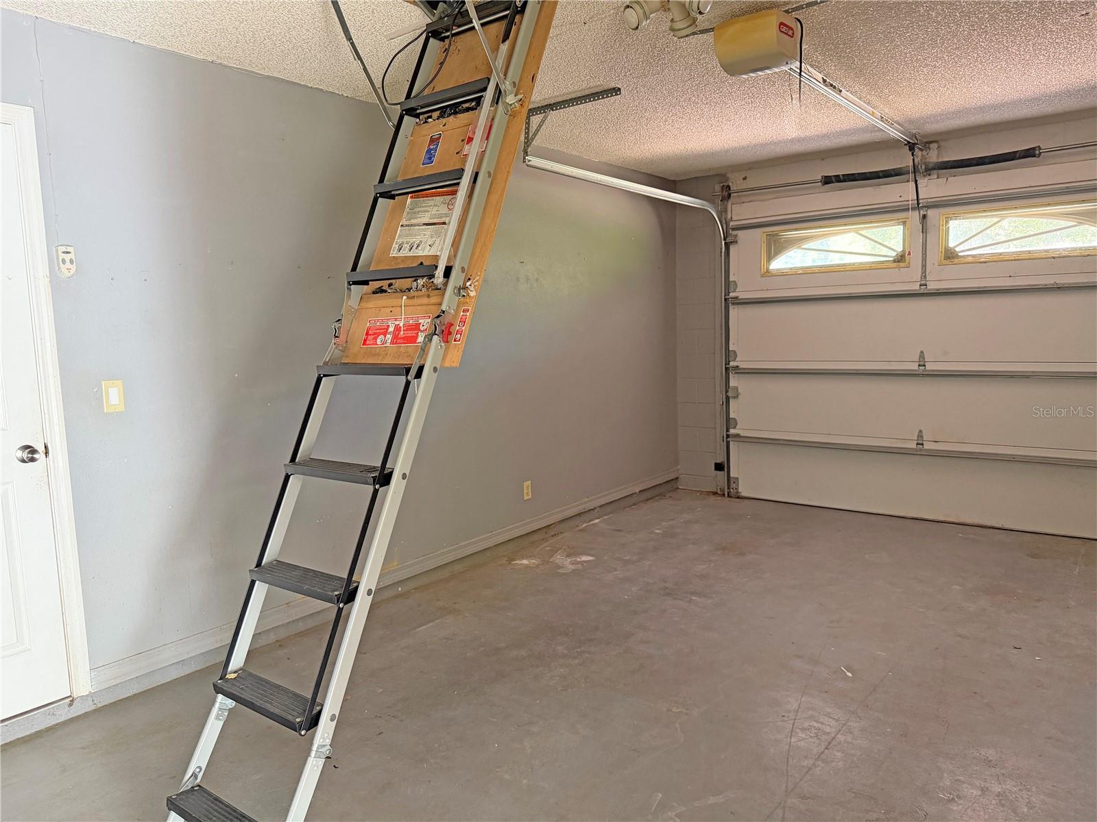 SILVER SPGS SHORES UN 25 - Residential