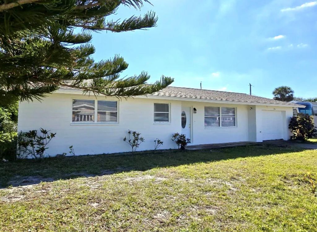 Photo of 192 Ponce De Leon Drive, Ormond Beach, FL 32176 (MLS # V4949109)