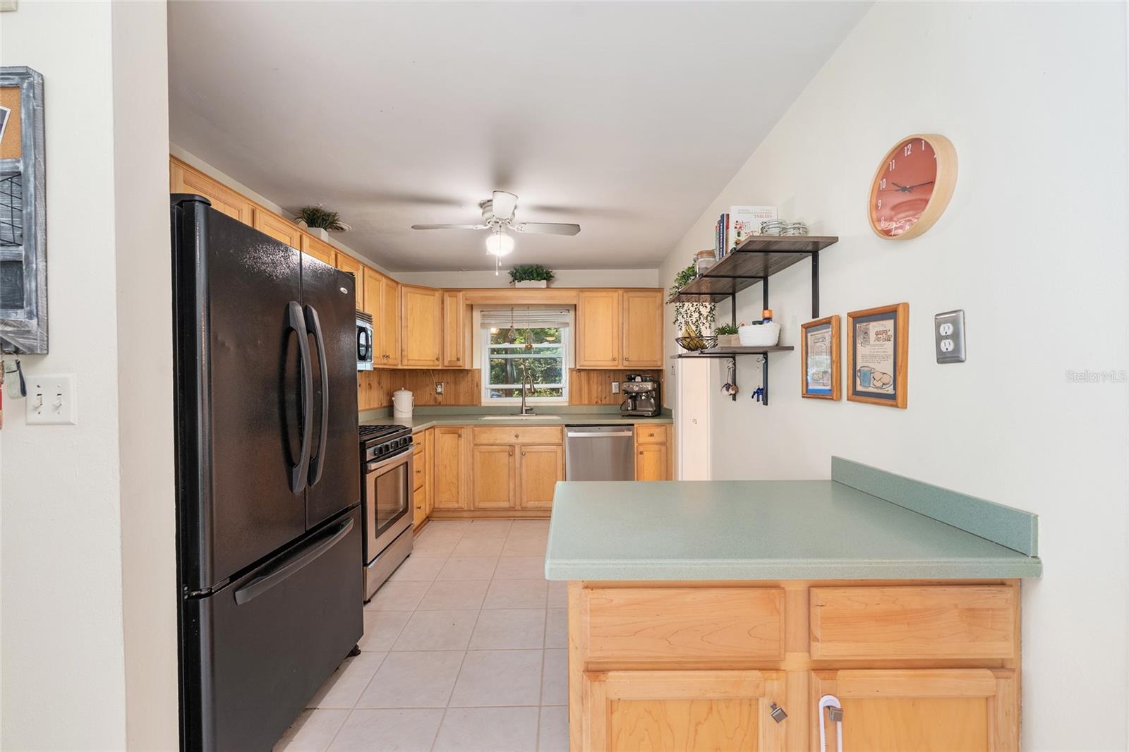 SUNSET ACRES - Residential