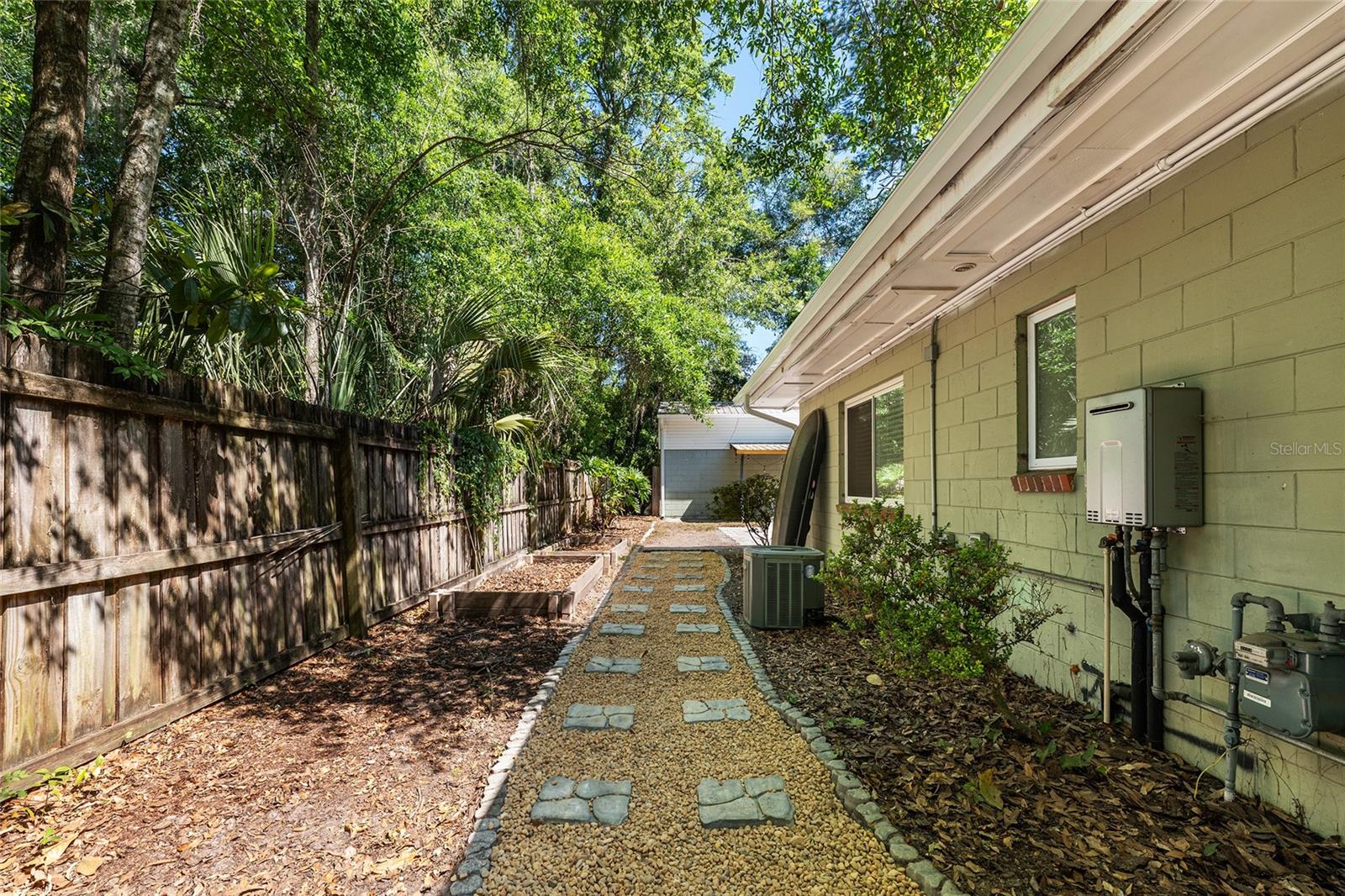 SUNSET ACRES - Residential