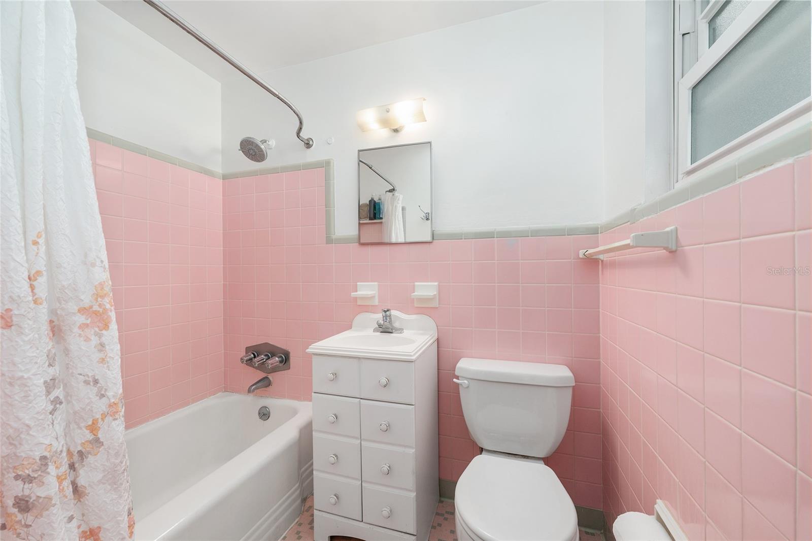 SUNSET ACRES - Residential