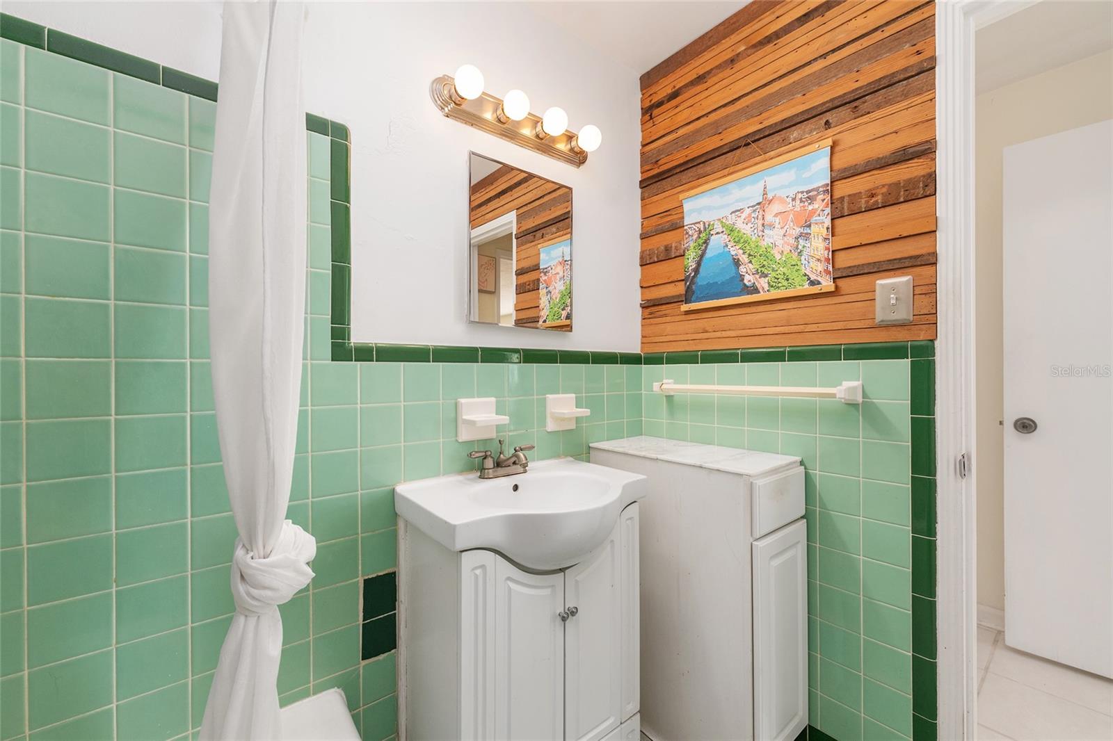 SUNSET ACRES - Residential