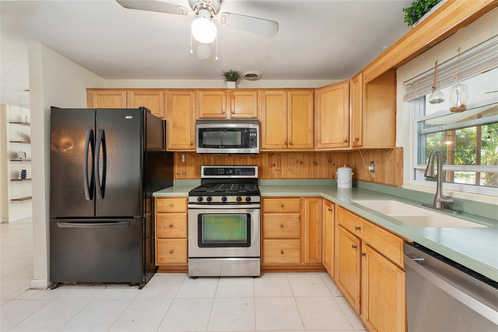 SUNSET ACRES - Residential
