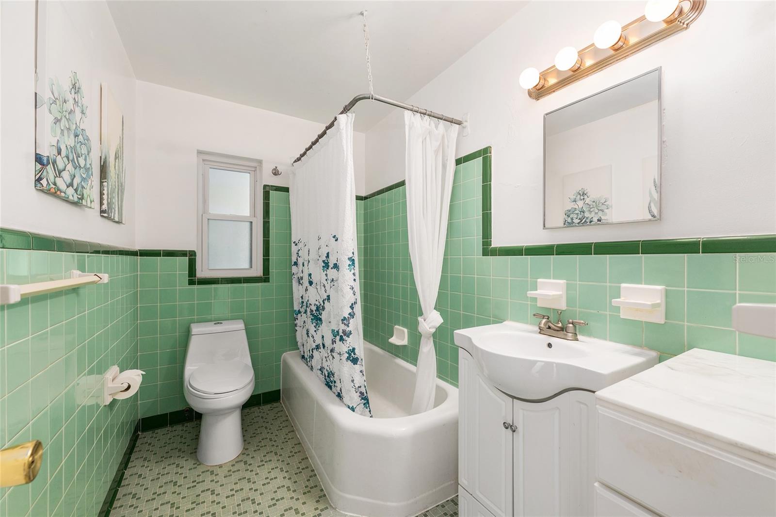 SUNSET ACRES - Residential