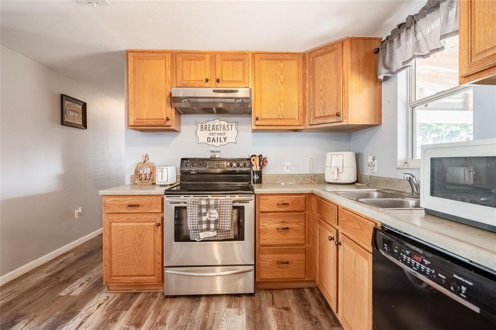 GOLDENGLOW SUB - Residential