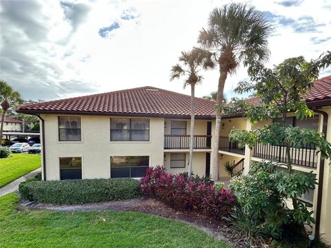 Photo of 708 Hammock Pine Boulevard #708, Clearwater, FL 33761 (MLS # TB8441744) Photo of 708 Hammock Pine Boulevard #708, Clearwater, FL 33761 (MLS # TB8441744)