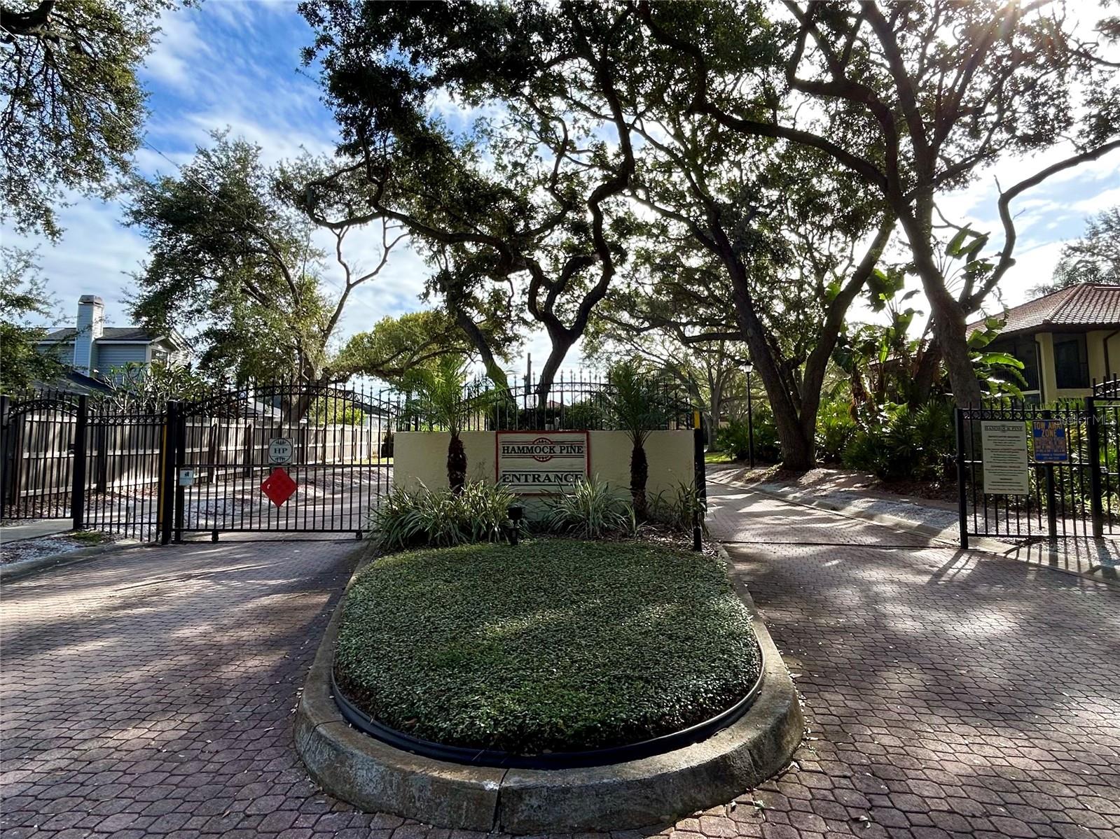 HAMMOCK PINE VILLAGE - Residential