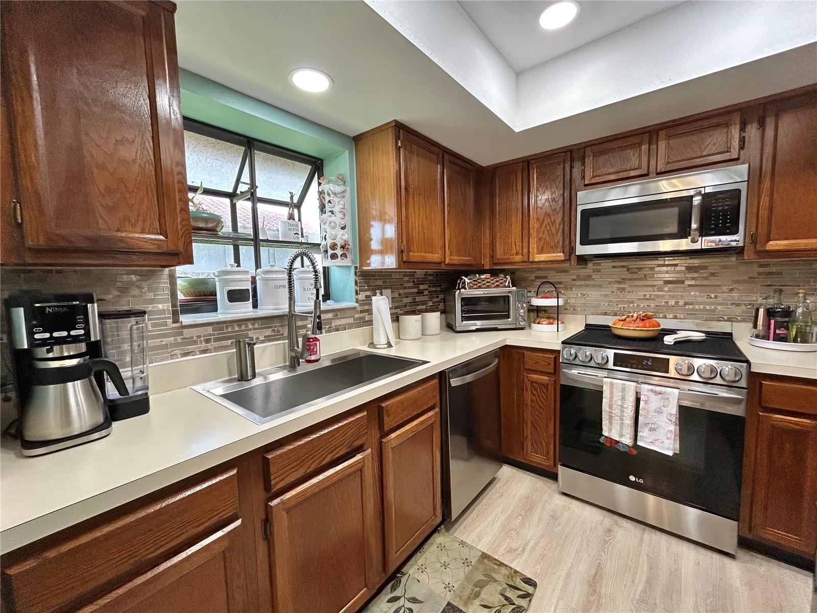 HAMMOCK PINE VILLAGE - Residential