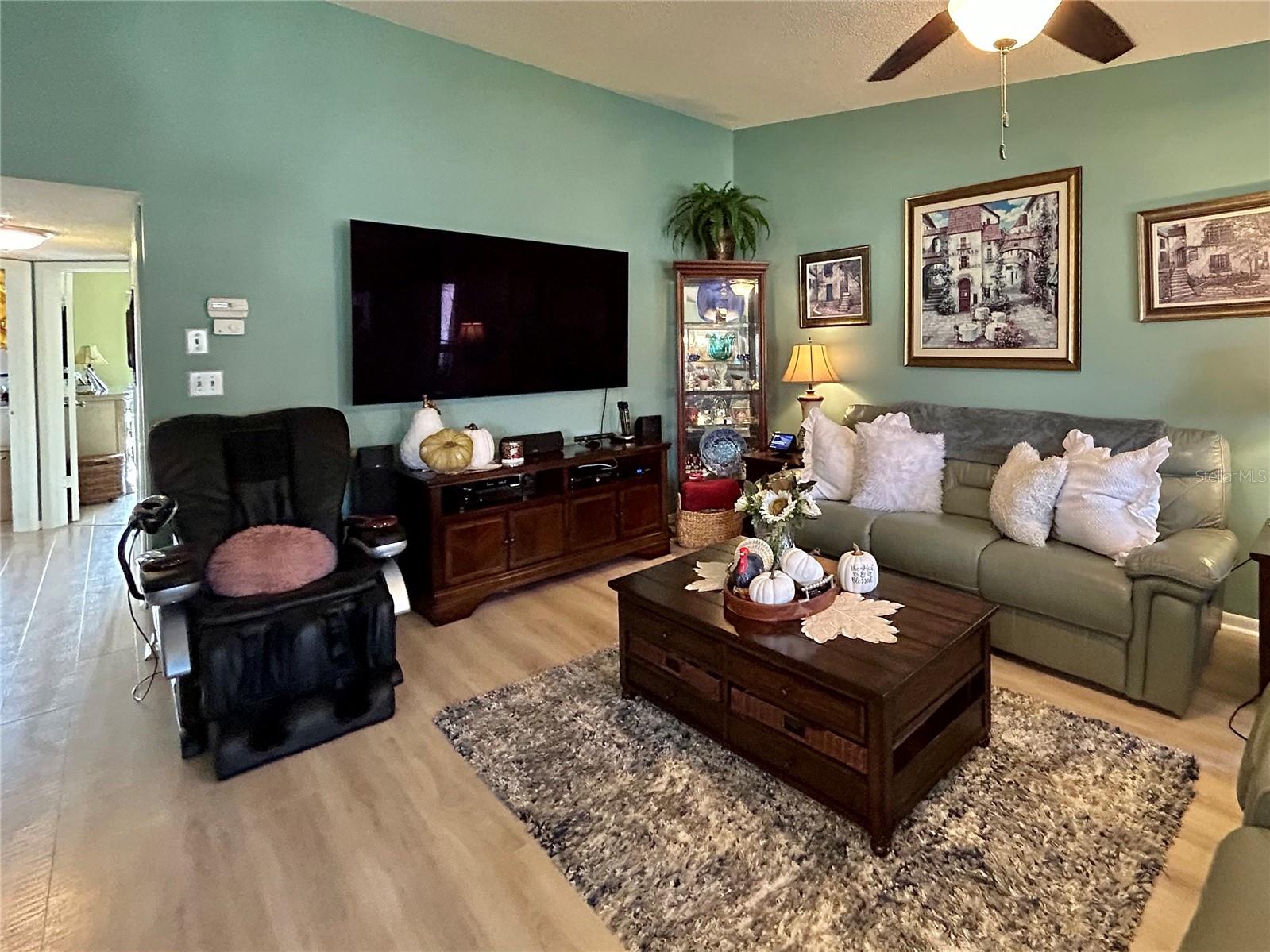 HAMMOCK PINE VILLAGE - Residential