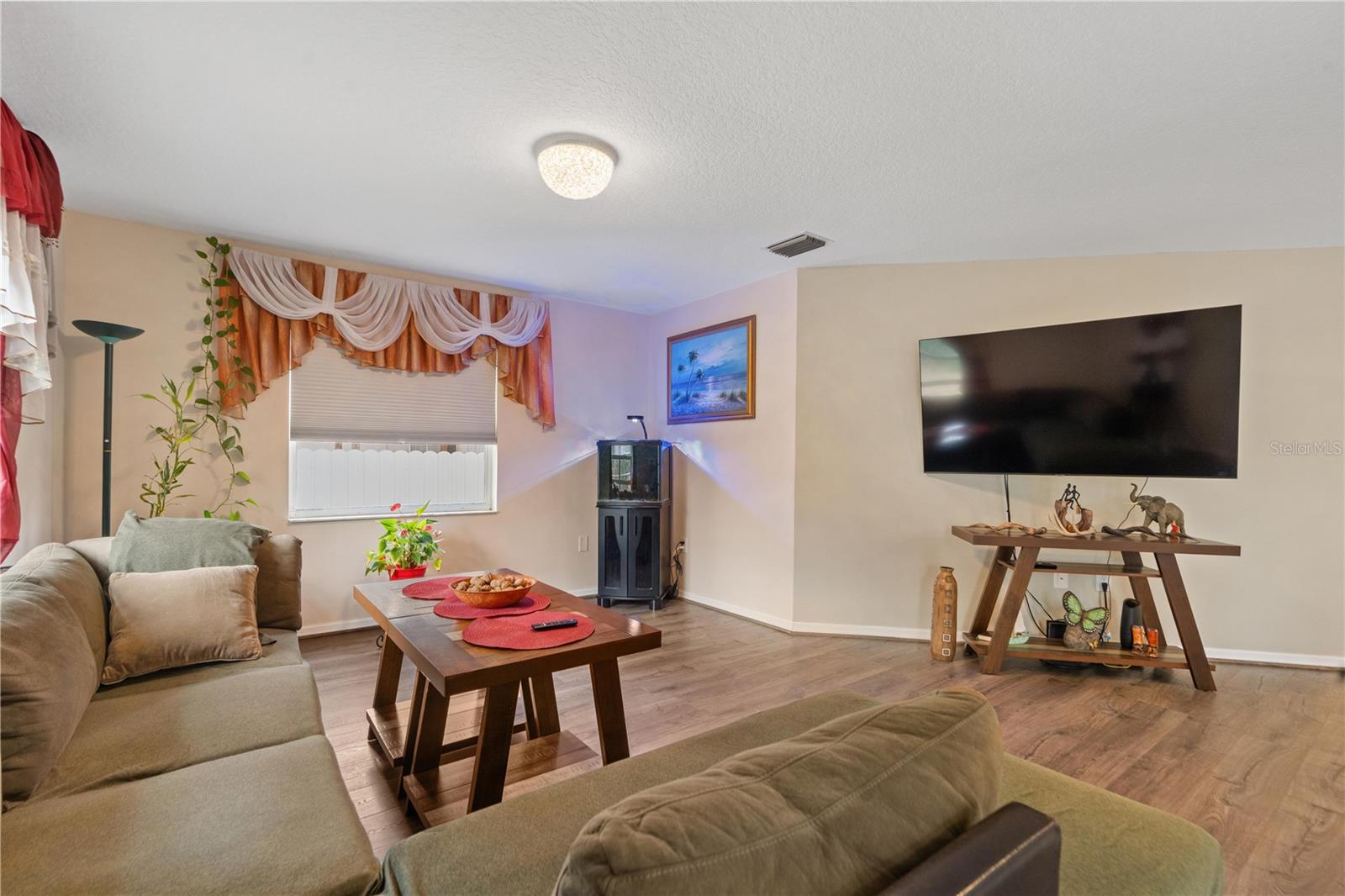 WEEKI WACHEE WOODLANDS - Residential