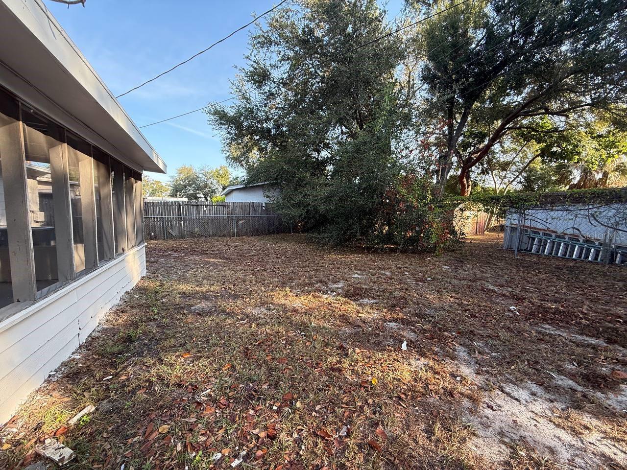 CLAIR MEL CITY UNIT 32 - Residential Lease