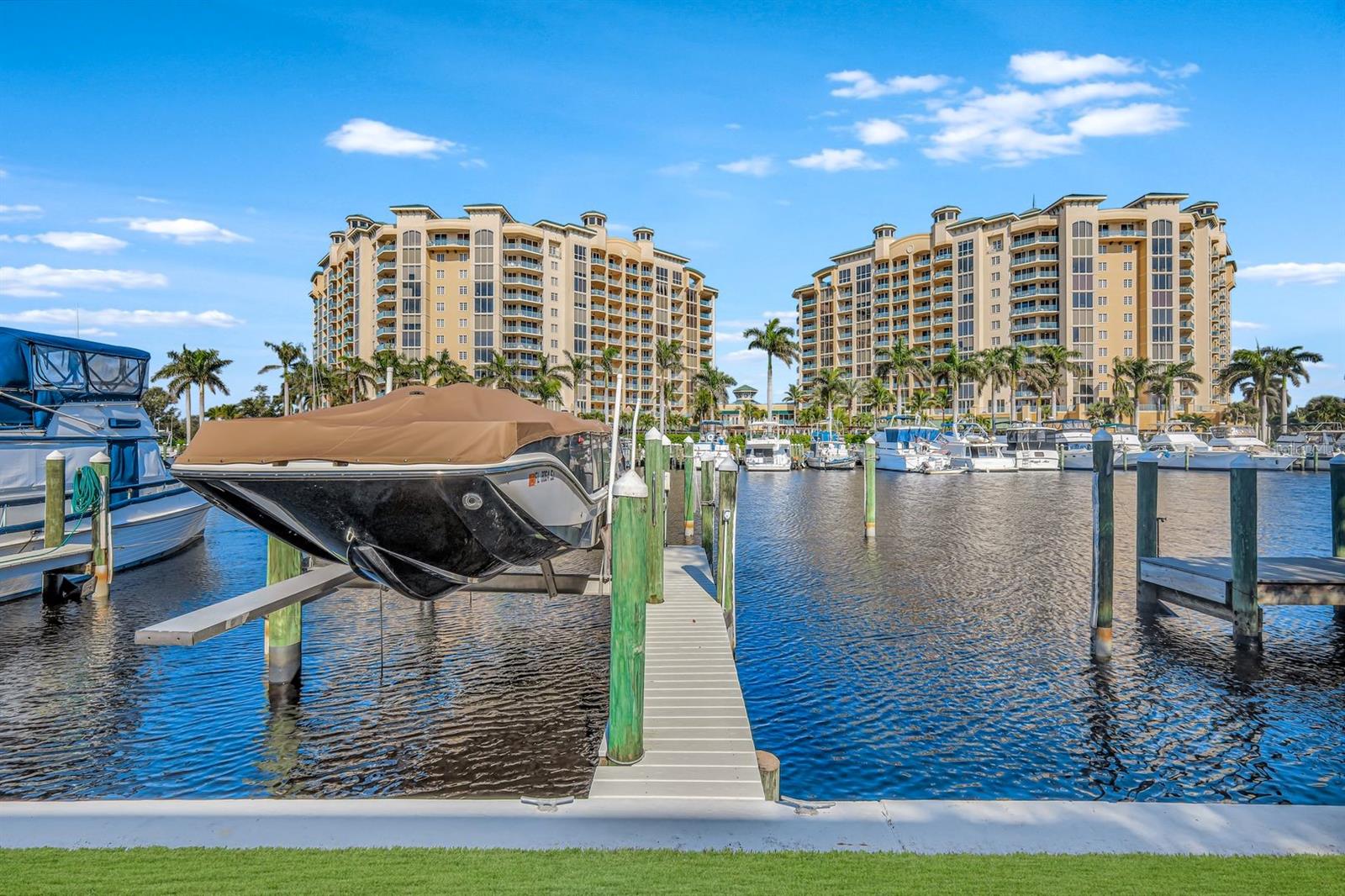 KEY HARBOUR CONDO - Residential