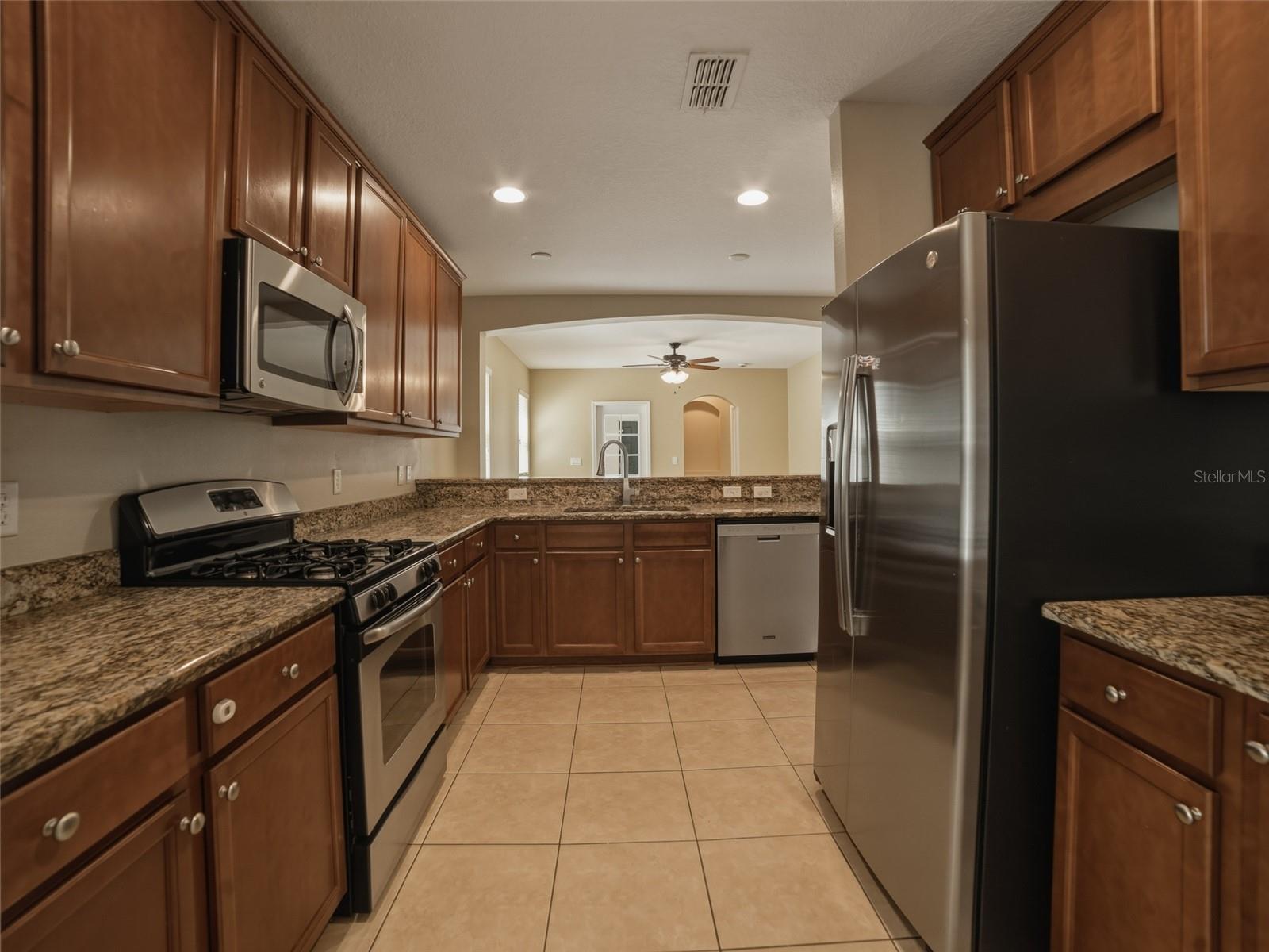 FISHHAWK RANCH TOWNCENTER PH 2B - Residential